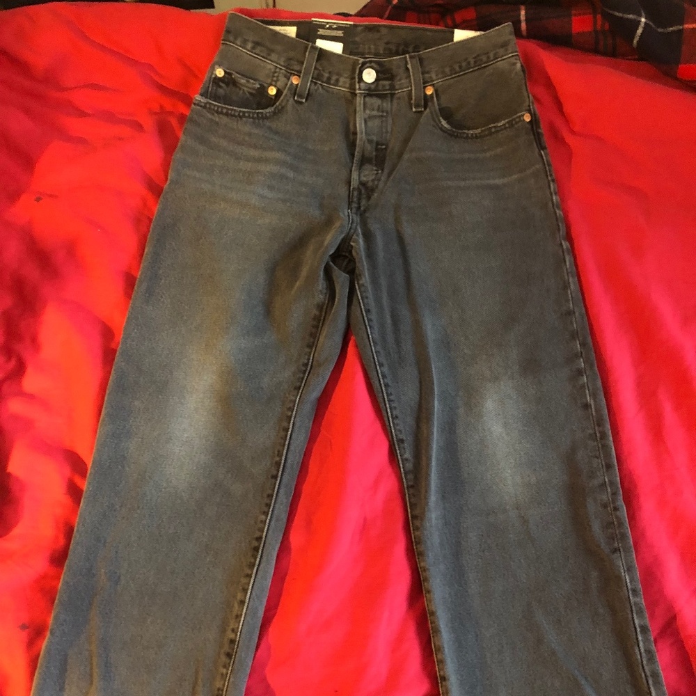 Levi’s 501 90s jeans size 27